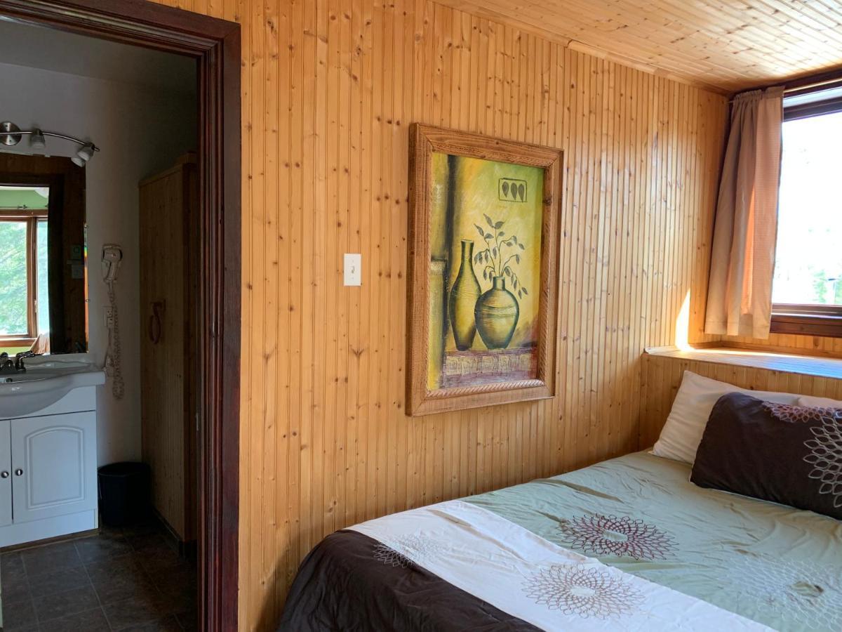 L'Auberge Refuge Du Trappeur サン・マチュー・デュ・パルク エクステリア 写真
