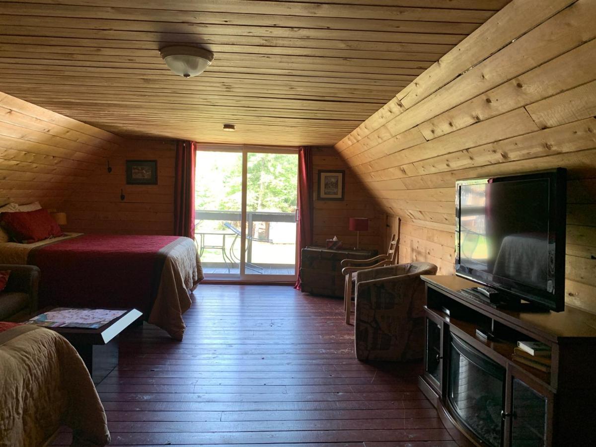 L'Auberge Refuge Du Trappeur サン・マチュー・デュ・パルク エクステリア 写真
