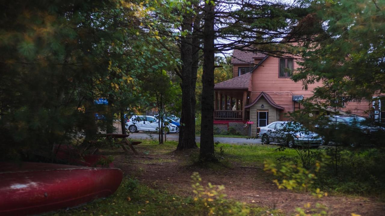 L'Auberge Refuge Du Trappeur サン・マチュー・デュ・パルク エクステリア 写真