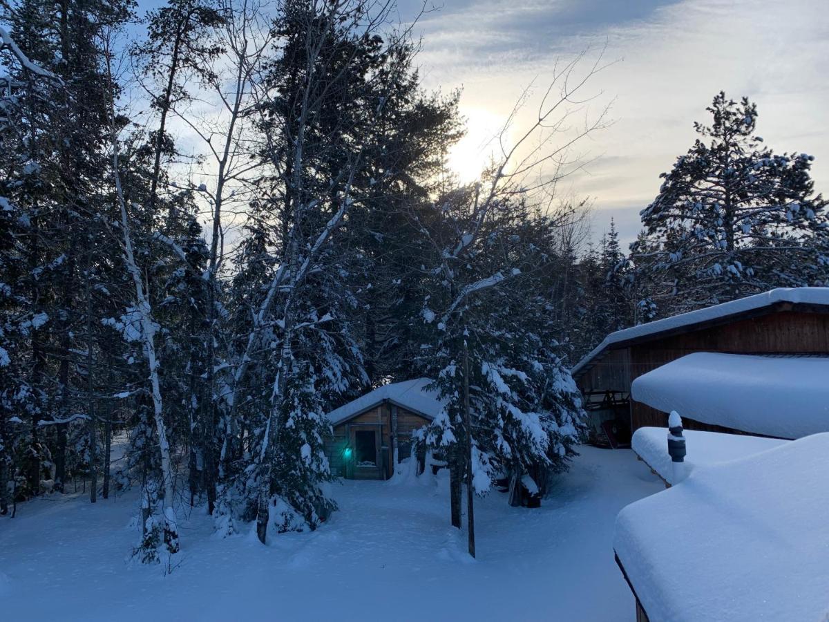 L'Auberge Refuge Du Trappeur サン・マチュー・デュ・パルク エクステリア 写真