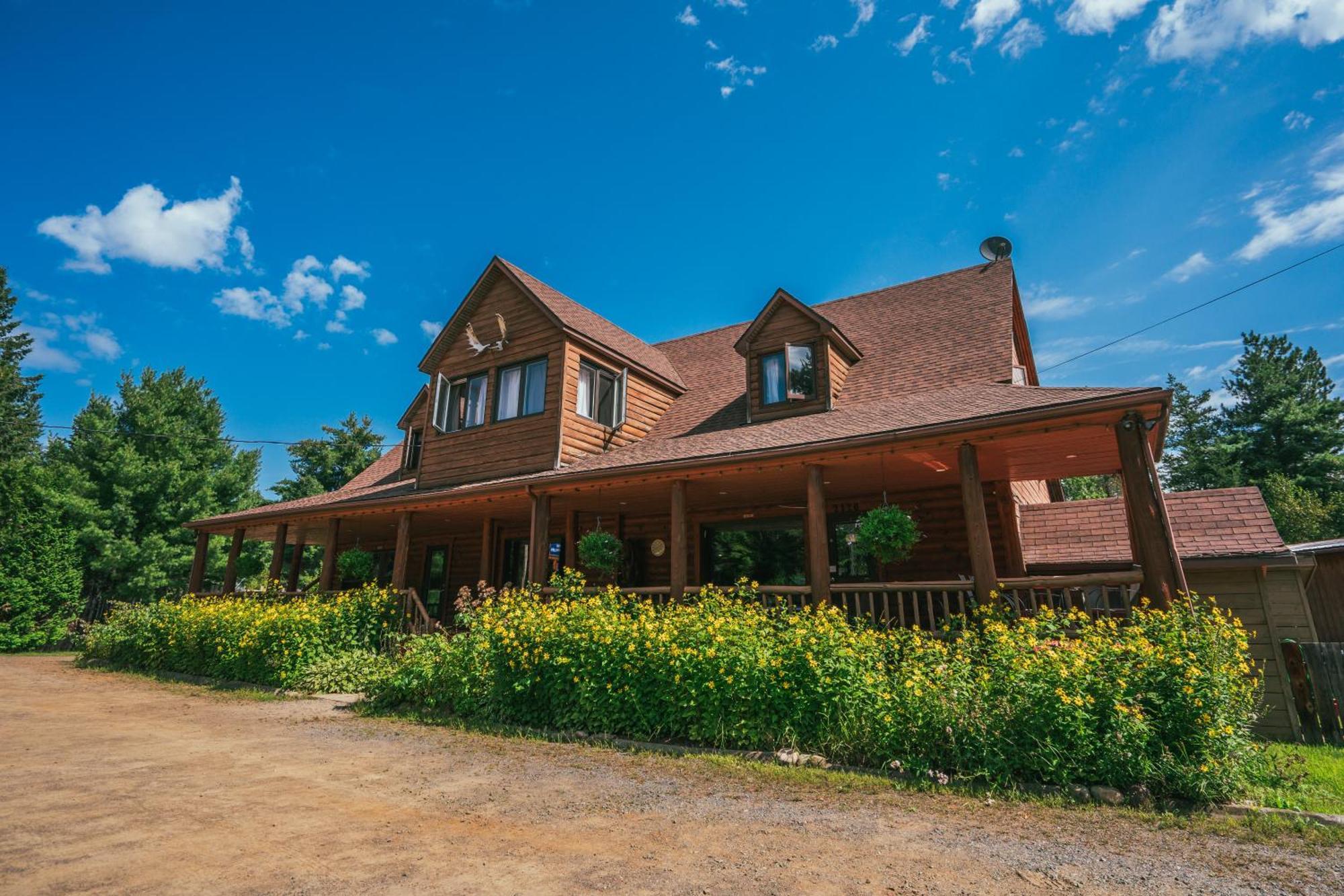 L'Auberge Refuge Du Trappeur サン・マチュー・デュ・パルク エクステリア 写真